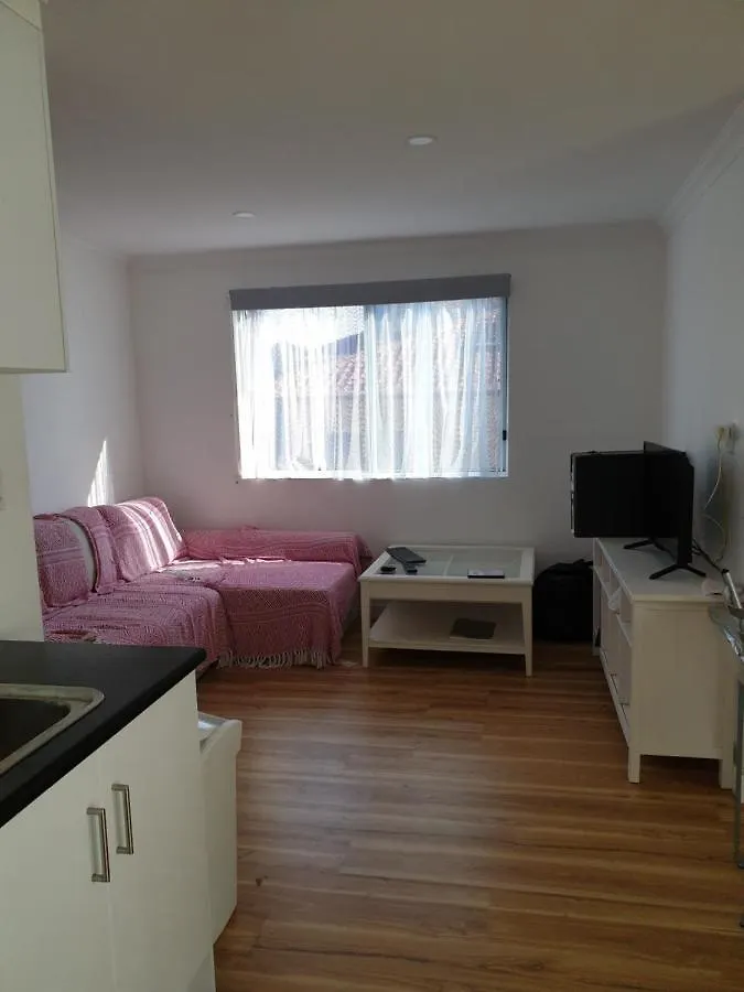 Dianella Budget Rooms Happy Place To Stay Perth Guest house